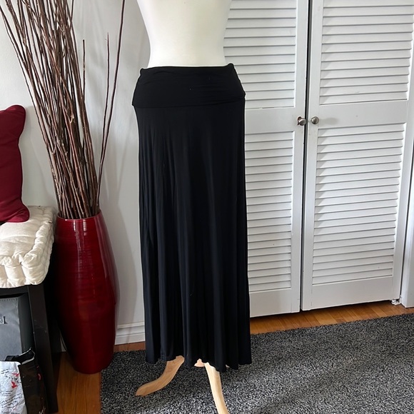 Versatile Dress/skirt - Picture 2 of 3